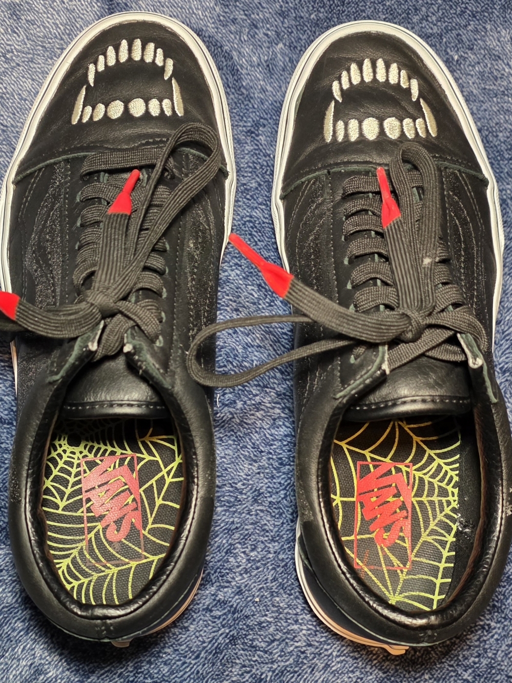 Vans Black Old Skool "Fangs" - Picture 5 of 7